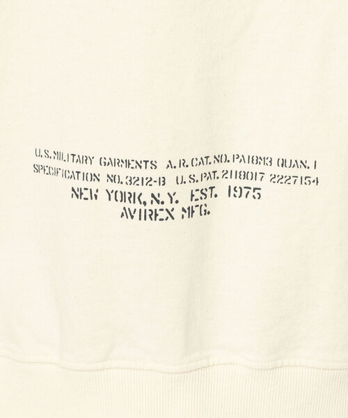 AVIREX(アヴィレックス)の「【TYPE BLUE/タイプ ブルー】デニム ポケット クルーネック スウェット / DENIM POCKET CREW NECK SWEAT / アヴィレックス / AVIREX(スウェット・メンズ・ナチュラル/ネイビー・MEDIUM/LARGE/XX-LARGE/X-LARGE)」の13枚目の写真