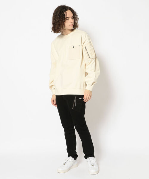 AVIREX(アヴィレックス)の「【TYPE BLUE/タイプ ブルー】デニム ポケット クルーネック スウェット / DENIM POCKET CREW NECK SWEAT / アヴィレックス / AVIREX(スウェット・メンズ・ナチュラル/ネイビー・MEDIUM/LARGE/XX-LARGE/X-LARGE)」の18枚目の写真
