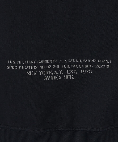 AVIREX(アヴィレックス)の「【TYPE BLUE/タイプ ブルー】デニム ポケット クルーネック スウェット / DENIM POCKET CREW NECK SWEAT / アヴィレックス / AVIREX(スウェット・メンズ・ナチュラル/ネイビー・MEDIUM/LARGE/XX-LARGE/X-LARGE)」の19枚目の写真
