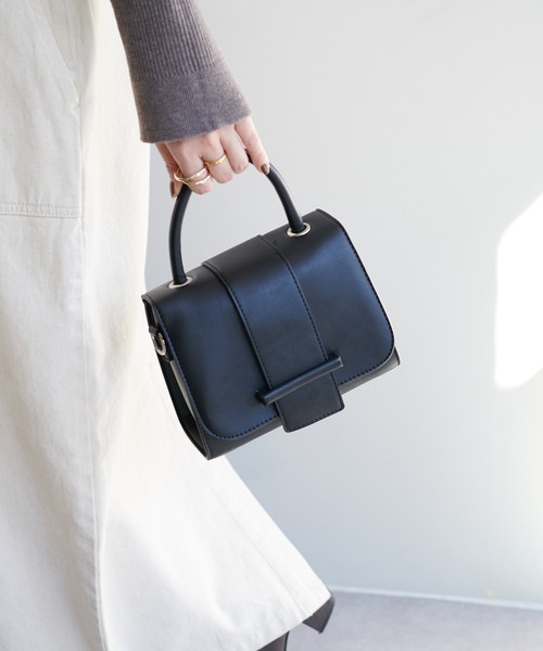 DISCOAT(ディスコート)の「ベルト使いミニショルダーバッグ(ショルダーバッグ・レディース・ブラック/ベージュ/グリーン/ブラウン・FREE)」の20枚目の写真