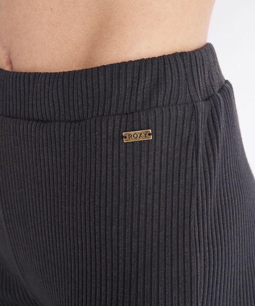 ROXY(ロキシー)の「JOYFUL/ロキシーリブフレアパンツ(その他パンツ・レディース・ブラック/ベージュ・SMALL/MEDIUM/LARGE)」の6枚目の写真