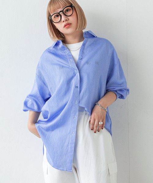 Chillfar（チルファー）の「シアーストライプビッグシャツ（シャツ/ブラウス・レディース・ミント/サックスブルー/パープル/イエロー/ブルー/ライトパープル/ベージュ/グリーン/グレー・LARGE/MEDIUM）」の11枚目の写真