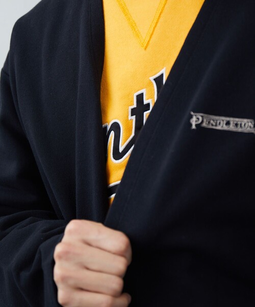 PENDLETON（ペンドルトン）の「PENDLETON/ペンドルトン 別注 BACK PRINT SWEAT CARDIGAN/バックプリント スウェット カーディガン（カーディガン/ボレロ・メンズ・ブラック/オフホワイト/グリーン/グレイッシュベージュ・MEDIUM/LARGE）」の9枚目の写真