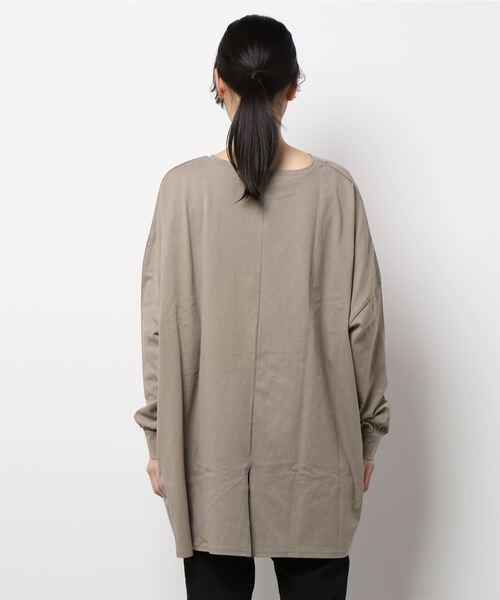 HONEYSUCKLE ROSE（ハニーサックルローズ）の「【HONEYSUCKLE ROSE】バックスリットビッグロンＴ（Tシャツ/カットソー・レディース・ブラック/オフホワイト/ベージュ・L）」の4枚目の写真