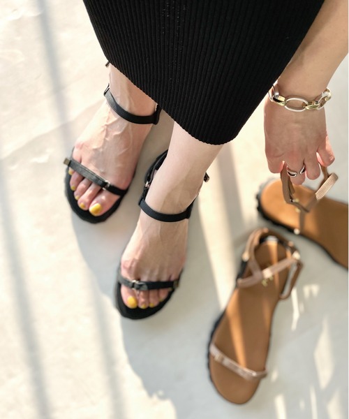 RIVE DROITE（リヴドロワ）の「R.good/アールドットグッド　ベルクロスポサン（サンダル・レディース・ブラック/キャメル・S/M/L）」の10枚目の写真