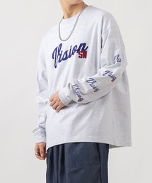 VISION STREET WEAR | 【VISION STREET WEAR/ヴィジョンストリートウェア】アームプリントカレッジロゴ刺繍ロンT/ビッグシルエット(Tシャツ/カットソー)