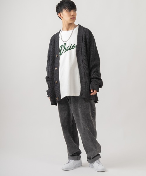 VISION STREET WEAR(ヴィジョンストリートウェア)の「【VISION STREET WEAR/ヴィジョンストリートウェア】アームプリントカレッジロゴ刺繍ロンT/ビッグシルエット(Tシャツ/カットソー・メンズ・ホワイト/アッシュグレー/ネイビー/グリーン・M/L/XL)」の7枚目の写真
