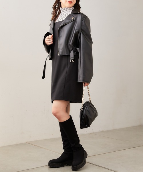 Chico(チコ)の「ショート丈デザインライダースジャケット(ライダースジャケット・レディース・ブラック/ライトベージュ・FREE)」の4枚目の写真