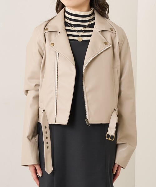 Chico(チコ)の「ショート丈デザインライダースジャケット(ライダースジャケット・レディース・ブラック/ライトベージュ・FREE)」の21枚目の写真