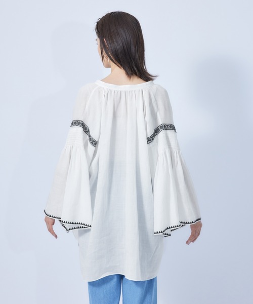 ROPE'（ロペ）の「【秋にも使える】ラミー刺繍カフタンチュニックブラウス（シャツ/ブラウス・レディース・ホワイト/ブラック・38）」の12枚目の写真