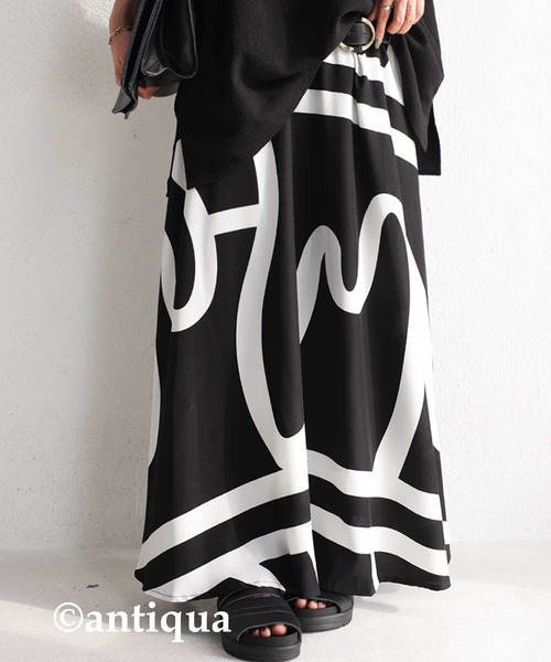 antiqua(アンティカ)の「アート柄フレアスカート(スカート・レディース・ブラック・FREE)」の5枚目の写真
