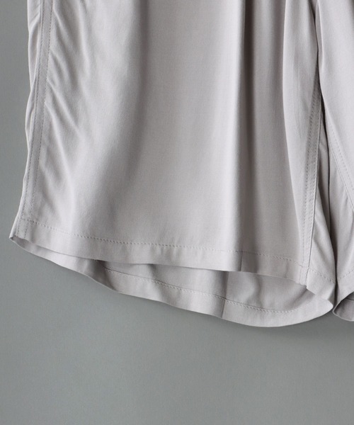 SITRY（シトリー）の「レーヨンバンドカラー シャツ＆ハーフパンツ セットアップ（ルームウェア/パジャマ・メンズ・ブラック/ベージュ/ネイビー/グレー/ブラック系その他/グレー系その他/ブルー系その他・M/L）」の15枚目の写真