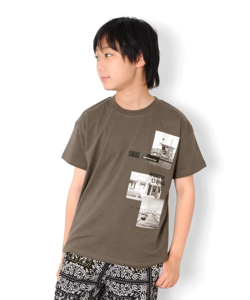 GLAZOS(グラソス)の「天竺・ドロップショルダーBOXフォトプリント半袖Tシャツ(Tシャツ/カットソー・キッズ・ライトブルー/ライトカーキ/チャコールグレー・140cm/170cm/160cm/130cm/150cm)」の2枚目の写真