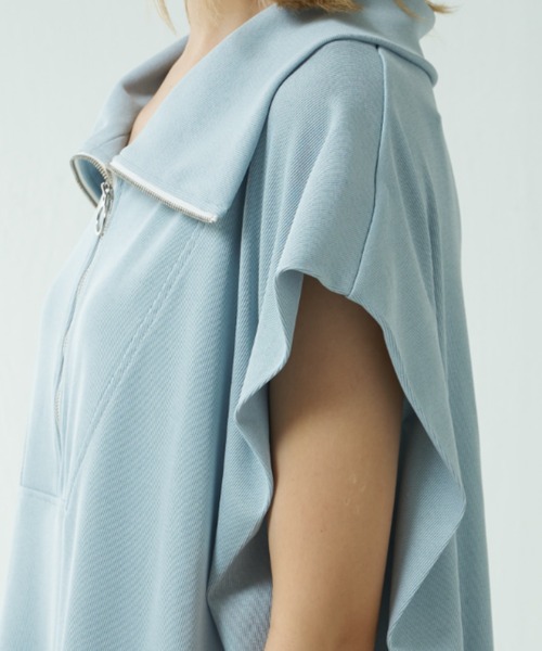 Lui's（ルイス）の「エステルフライスBigカラープルオーバー（Tシャツ/カットソー・レディース・ブラック/サックスブルー・FREE）」の4枚目の写真