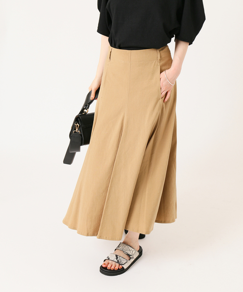 IENA（イエナ）の「パネルフレアボリュームスカート（スカート・レディース・ベージュ/ブラウン・38/36/34）」の10枚目の写真
