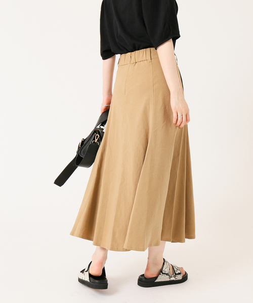 IENA（イエナ）の「パネルフレアボリュームスカート（スカート・レディース・ベージュ/ブラウン・38/36/34）」の12枚目の写真