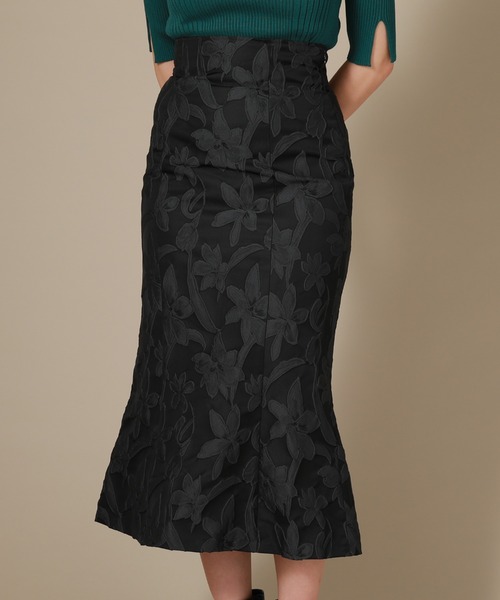 Cheek（チーク）の「花柄ジャガードマーメイドスカート（スカート・レディース・ブラック/グレー・SMALL/MEDIUM）」の7枚目の写真