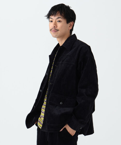 BEAMS（ビームス）の「BEAMS / コーデュロイ カーコーチ ジャケット（ブルゾン・メンズ・ブラック/ブラウン・M/S/L/XL）」の4枚目の写真