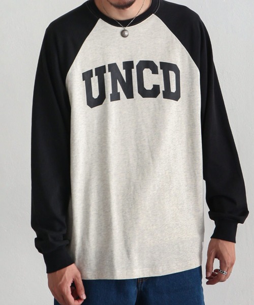 UNCORD(アンコード)の「【UNCORD】LOOSE RAGLAN T-SHIRT/プリントラグランロングスリーブTシャツ(Tシャツ/カットソー・レディース・ホワイト×グリーン/ホワイト×ブルー/ホワイト×ブラック/オートミール/ホワイト系/ホワイト系1/ホワイト系2/アイボリー系・MEDIUM/LARGE/X-LARGE)」の8枚目の写真