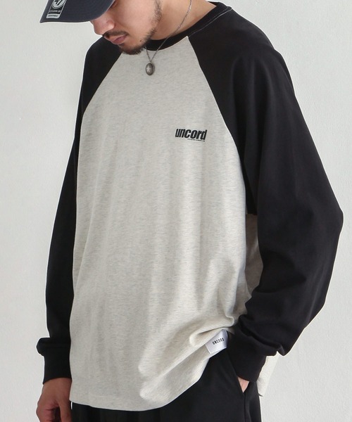 UNCORD(アンコード)の「【UNCORD】LOOSE RAGLAN T-SHIRT/プリントラグランロングスリーブTシャツ(Tシャツ/カットソー・レディース・ホワイト×グリーン/ホワイト×ブルー/ホワイト×ブラック/オートミール/ホワイト系/ホワイト系1/ホワイト系2/アイボリー系・MEDIUM/LARGE/X-LARGE)」の7枚目の写真
