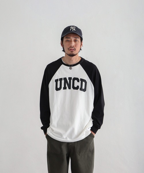 UNCORD(アンコード)の「【UNCORD】LOOSE RAGLAN T-SHIRT/プリントラグランロングスリーブTシャツ(Tシャツ/カットソー・レディース・ホワイト×グリーン/ホワイト×ブルー/ホワイト×ブラック/オートミール/ホワイト系/ホワイト系1/ホワイト系2/アイボリー系・MEDIUM/LARGE/X-LARGE)」の15枚目の写真