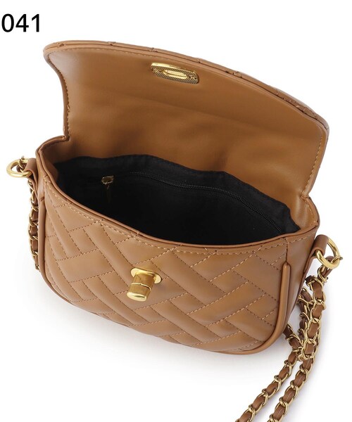 ITS'DEMO（イッツデモ）の「【WEB限定/トレンドデザイン】キルトチェーンミニショルダー（ショルダーバッグ・レディース・キャメル/イエロー/アイボリー/ブラック/グリーン・00）」の17枚目の写真