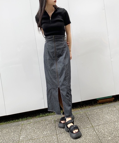 LVEU.（ラブユ.）の「Half zip cropped rib tops / ハーフジップクロップドリブトップス（ニット/セーター・レディース・ブラック・FREE）」の8枚目の写真
