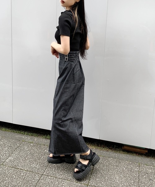 LVEU.（ラブユ.）の「Half zip cropped rib tops / ハーフジップクロップドリブトップス（ニット/セーター・レディース・ブラック・FREE）」の9枚目の写真
