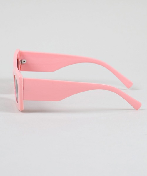 SPINNS（スピンズ）の「カラーフレームスクエアサングラス（サングラス・メンズ・ブラック×ブラック/ブラック系その他/グリーン系その他/ピンク系その他・ONESIZE）」の8枚目の写真