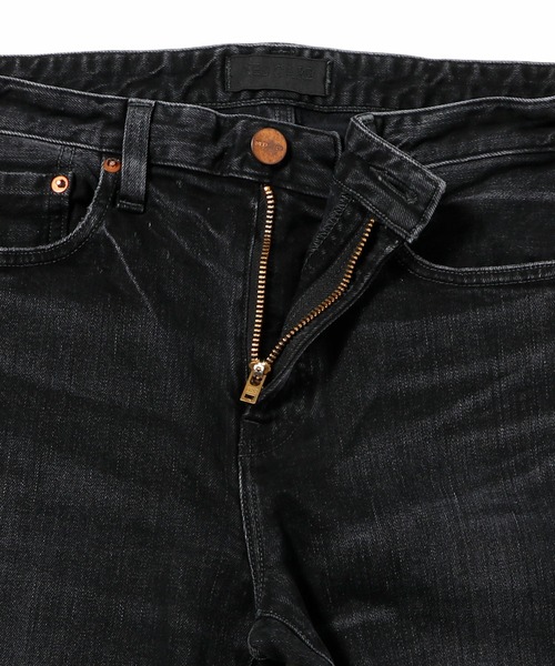 RED CARD TOKYO（レッドカード）の「RED CARD TOKYO / "Brother" テーパードデニムパンツ（デニムパンツ・メンズ・ブラック・29/30/32/31）」の3枚目の写真