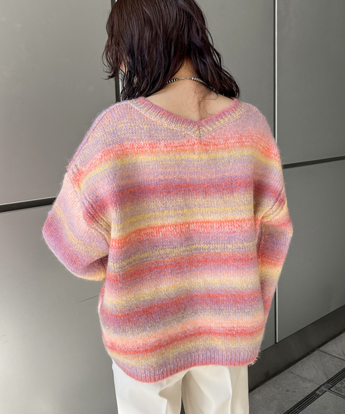 JOINT WORKS（ジョイントワークス）の「GRADATION ニットプルオーバ（ニット/セーター・レディース・オレンジ/グリーン・FREE）」の4枚目の写真