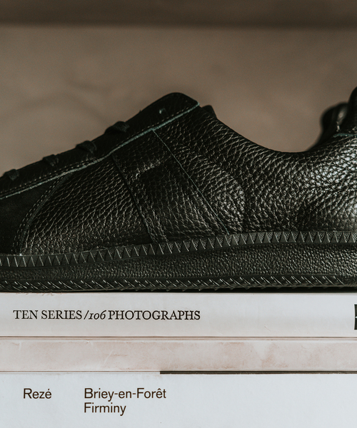 REPRODUCTION OF FOUND（リプロダクションオブファウンド）の「【REPRODUCTION OF FOUND】別注 ジャーマントレーナー（スニーカー・メンズ・ホワイト/ブラック・41/43/44/40/42）」の7枚目の写真