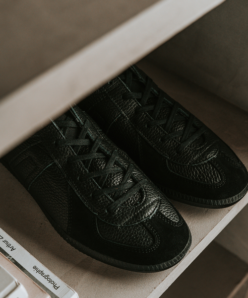 REPRODUCTION OF FOUND（リプロダクションオブファウンド）の「【REPRODUCTION OF FOUND】別注 ジャーマントレーナー（スニーカー・メンズ・ホワイト/ブラック・41/43/44/40/42）」の9枚目の写真