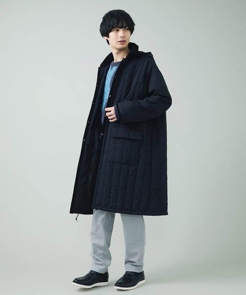 a.v.v（アーヴェヴェ）の「縦キルトワイドシルエットコート（その他アウター・メンズ・アイボリー/ブラック・46/48）」の8枚目の写真