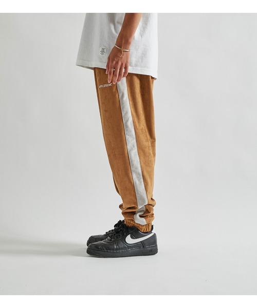 APPLEBUM（アップルバム）の「Synthetic Suede Track Pants（その他