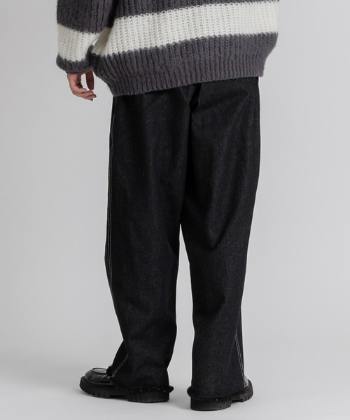 ONCILY（オンシェリー）の「CUT OFF SEMI WIDE DENIM PANTS / カットオフセミワイドデニムパンツ（デニムパンツ・メンズ・ブラック/ブルー・MEDIUM/SMALL/LARGE）」の4枚目の写真