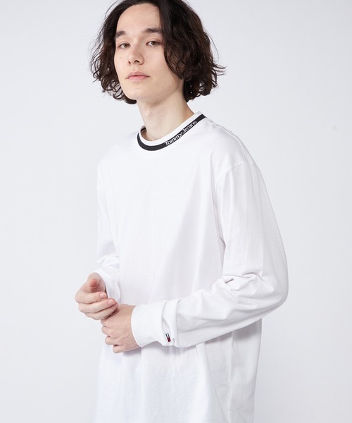 tommy jeans（トミー ジーンズ）の「【オンライン限定】ネックロゴロングスリーブTシャツ（Tシャツ/カットソー・メンズ・ホワイト/ブラック・LARGE/MEDIUM/SMALL/X-LARGE）」の17枚目の写真