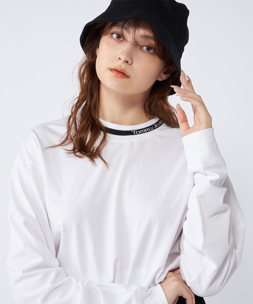 tommy jeans（トミー ジーンズ）の「【オンライン限定】ネックロゴロングスリーブTシャツ（Tシャツ/カットソー・メンズ・ホワイト/ブラック・LARGE/MEDIUM/SMALL/X-LARGE）」の15枚目の写真