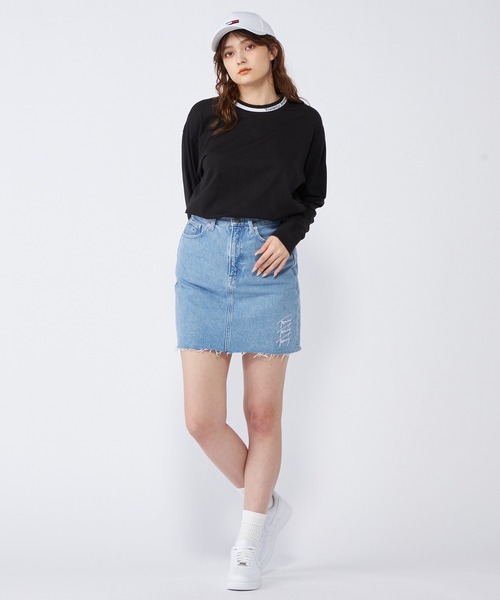 tommy jeans（トミー ジーンズ）の「【オンライン限定】ネックロゴロングスリーブTシャツ（Tシャツ/カットソー・メンズ・ホワイト/ブラック・LARGE/MEDIUM/SMALL/X-LARGE）」の8枚目の写真