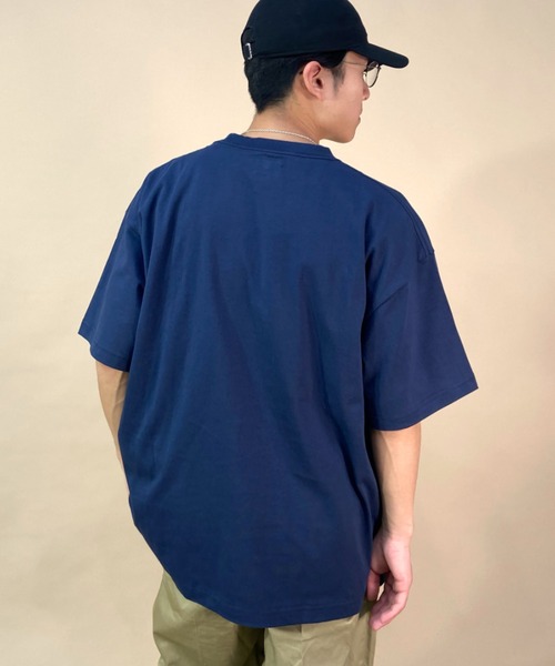 VANS（バンズ）の「【ムラサキスポーツ別注】VANS/バンズ カレッジロゴT ロゴプリント/ルーズシルエット アメカジ風 クルーネックTシャツ/M VANS Logo Big TEE/123R1010623（Tシャツ/カットソー・メンズ・グレー/ネイビー/ホワイト・L/XL/M）」の17枚目の写真