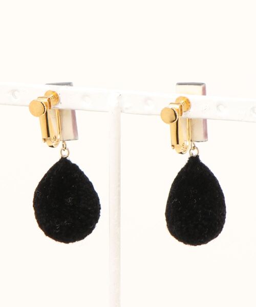 tone(トーン)の「【IRODORI】陶+keito earring(イヤリング・レディース・パープル・FREE)」の2枚目の写真
