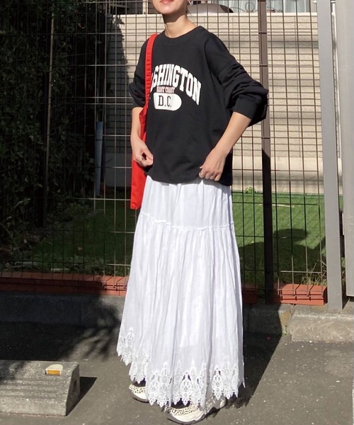 CORNERS by KR（コーナーズバイケーアール）の「CORNERS by KR カレッジロゴボリュームスリーブスウェット（スウェット・レディース・ブラック/オフホワイト/杢グレー/オートミール/ネイビー・M/L）」の8枚目の写真