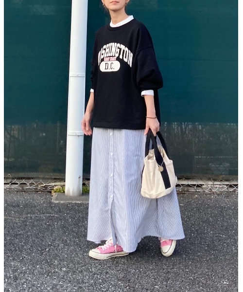 CORNERS by KR（コーナーズバイケーアール）の「CORNERS by KR カレッジロゴボリュームスリーブスウェット（スウェット・レディース・ブラック/オフホワイト/杢グレー/オートミール/ネイビー・M/L）」の22枚目の写真