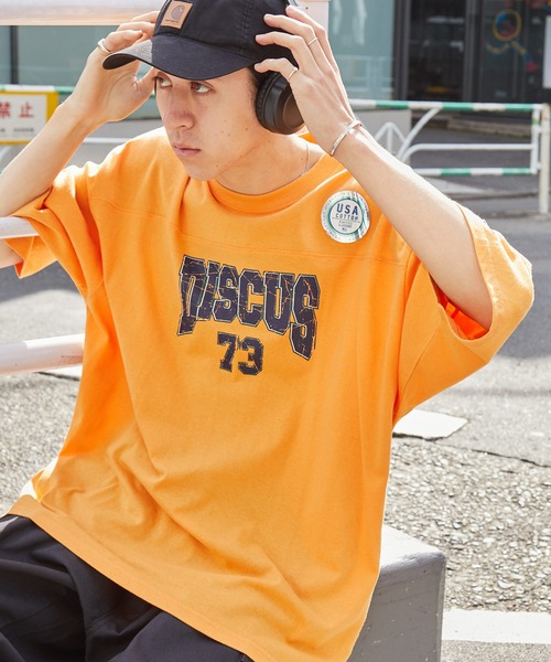 DISCUS ATHLETIC（ディスカス　アスレチック）の「DISCUS ATHLETIC/ディスカス アスレチック ヴィンテージライクデザイン オーバーサイズフットボール半袖Tシャツ（Tシャツ/カットソー・メンズ・スミクロ/イエロー/ホワイト/オートミール/ブラック/グリーン・M/L）」の6枚目の写真