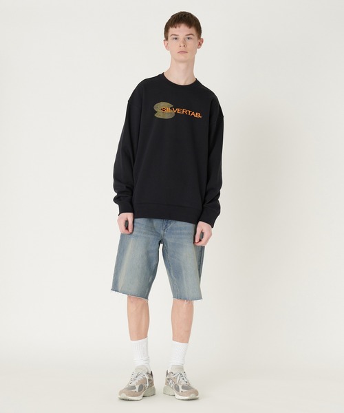 Levi's（リーバイス）の「Levi's/リーバイス SILVERTAB(TM) リラックス クルーネックスウェットシャツ ブラック CAVIAR（スウェット・メンズ・ブラック・L/M/S/XL）」の4枚目の写真