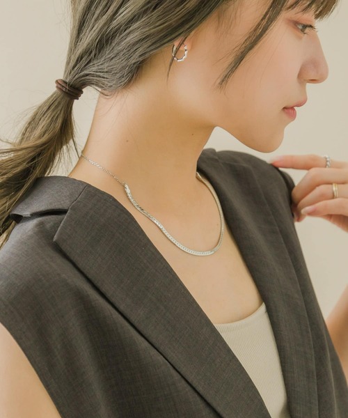 SMELLY(スメリー)の「フラットチェーンスライドネックレス(ネックレス・レディース・シルバー・-)」の5枚目の写真