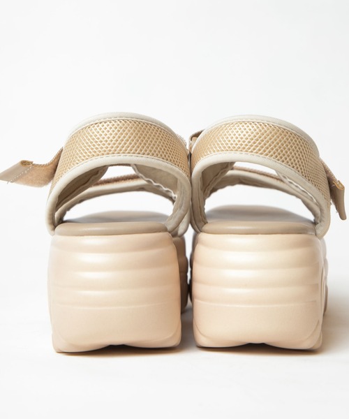 WEGO（ウィゴー）の「WEGO/ベルトスポーツサンダル（サンダル・レディース・ブラック/ライトベージュ/ホワイト・MEDIUM/LARGE）」の11枚目の写真