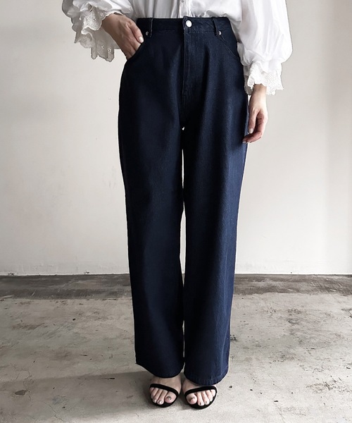 COMMON WARE（コモンウェアー）の「COMMONWARE:12ozデニムバギーパンツ（デニムパンツ・レディース・ブラック/ケミカルウォッシュ/ブラック系/ライトインディゴブルー/インディゴブルー・L/XL/M）」の4枚目の写真