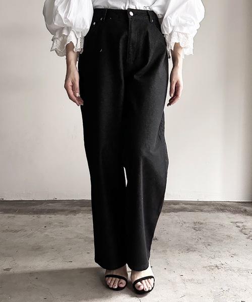 COMMON WARE（コモンウェアー）の「COMMONWARE:12ozデニムバギーパンツ（デニムパンツ・レディース・ブラック/ケミカルウォッシュ/ブラック系/ライトインディゴブルー/インディゴブルー・L/XL/M）」の2枚目の写真