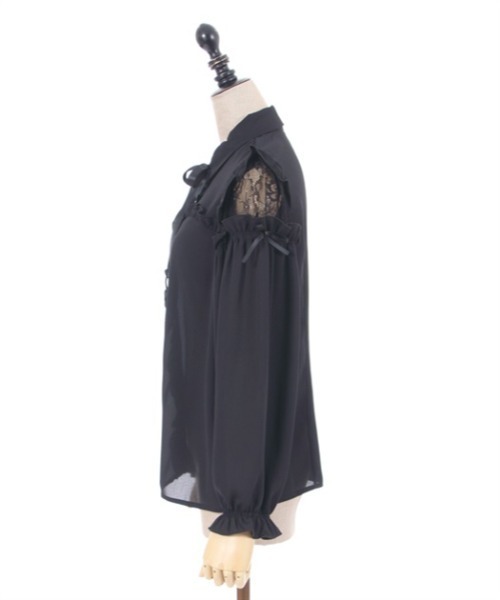 axes femme POETIQUE（アクシーズファムポエティック）の「肩レースデザインフリルブラウス（シャツ/ブラウス・レディース・サックスブルー系/キナリ/ブラック・MEDIUM）」の12枚目の写真